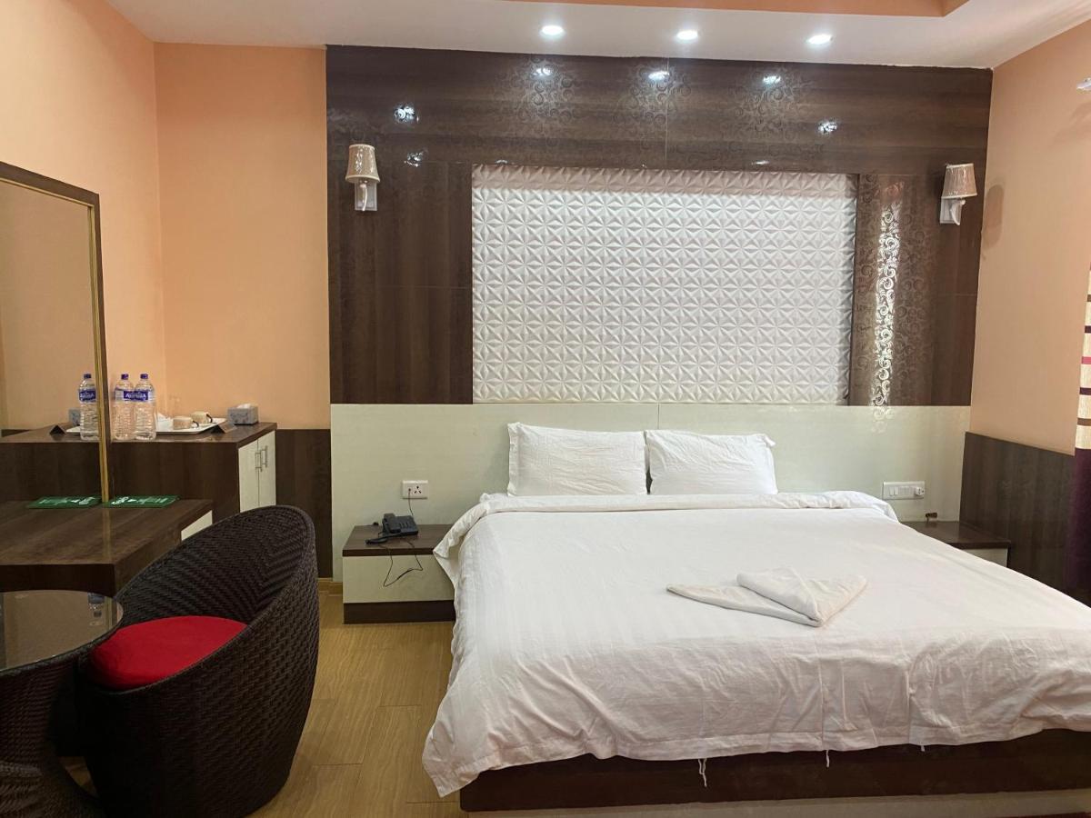 Hotel Gorkha Palace Pvt. Ltd מראה חיצוני תמונה