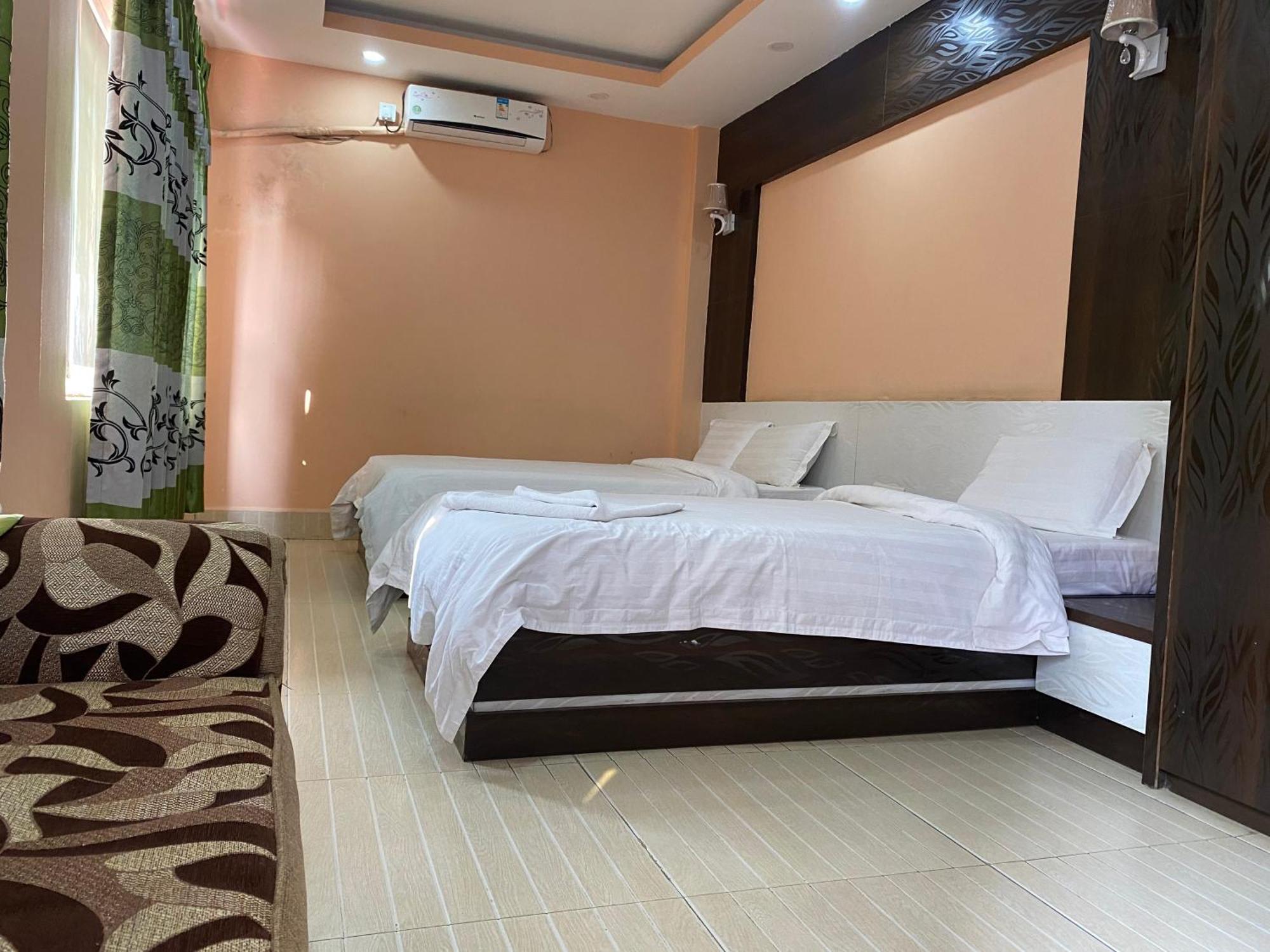 Hotel Gorkha Palace Pvt. Ltd מראה חיצוני תמונה
